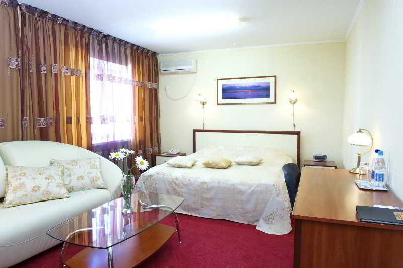 Raziotel Kryvyi Rih Exterior foto